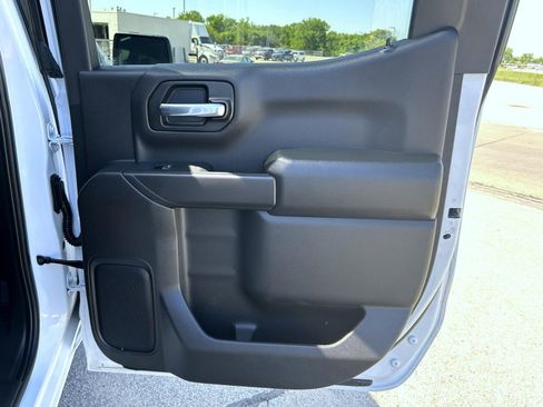 Certified 2024 Chevrolet Silverado 1500 Custom AWD/4WD image 18