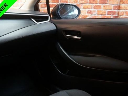 Used 2020 Toyota Corolla LE image 33