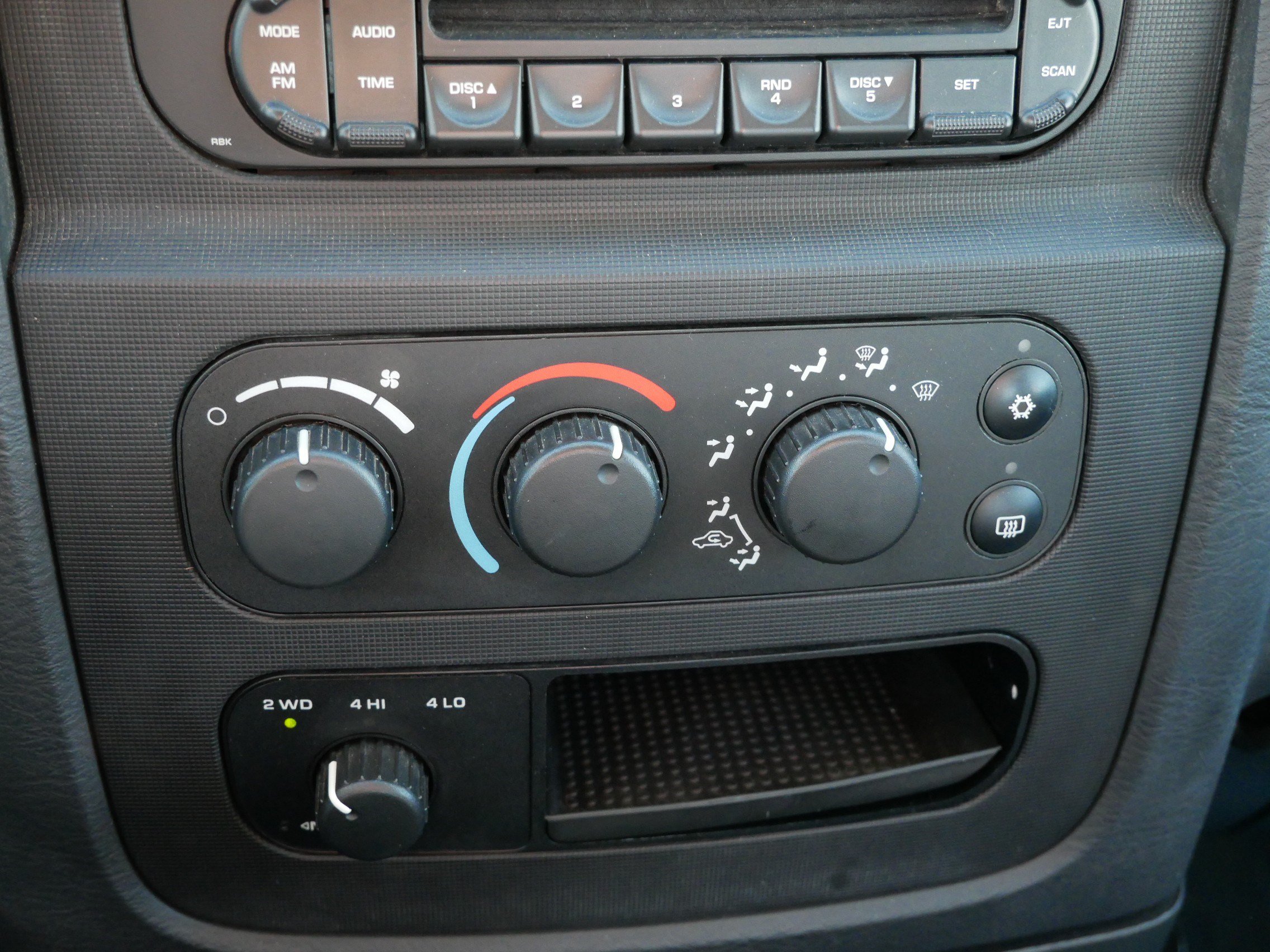 Used 2005 Dodge Ram 2500 Truck SLT w/ Trailer Tow Group AWD/4WD image 23