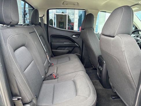 Used 2018 Chevrolet Colorado LT w/ LT Convenience Package AWD/4WD image 24