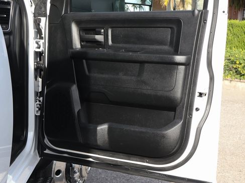 Used 2021 RAM 5500 Tradesman w/ Chrome Appearance Group image 39