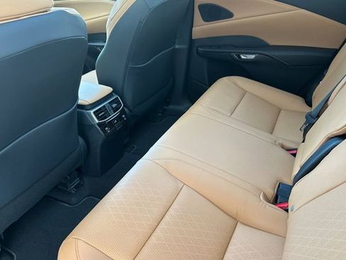 New 2026 Lexus RX 350 image 10