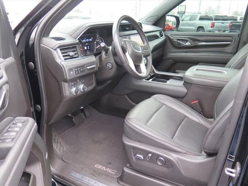 Used 2021 GMC Yukon Denali image 10