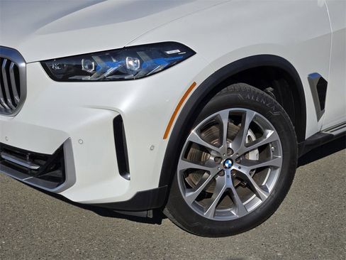 Used 2025 BMW X5 sDrive40i image 9