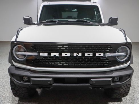 Used 2022 Ford Bronco Wildtrak image 4