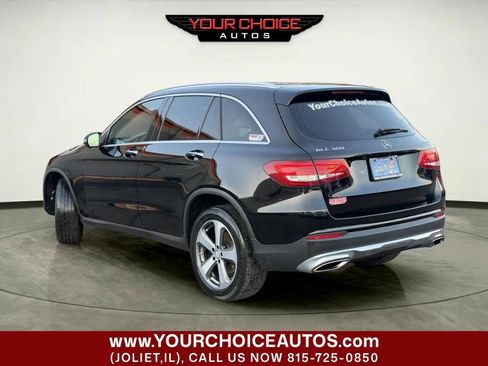 Used 2017 Mercedes-Benz GLC 300 4MATIC image 3