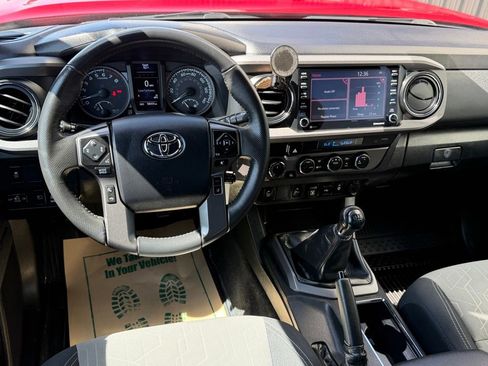 Used 2023 Toyota Tacoma TRD Off-Road w/ Technology Package image 16