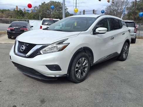 Used 2017 Nissan Murano S FWD image 3