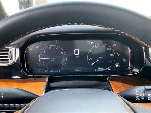 Used 2024 Jeep Grand Wagoneer Series III w/ HD Trailer Tow Package image 11