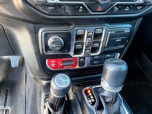 Used 2022 Jeep Gladiator Mojave w/ LED Lighting Group image 24