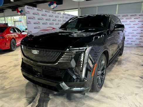 Used 2025 Cadillac Escalade IQ Sport 1 w/ LPO, ONYX Package AWD/4WD image 4