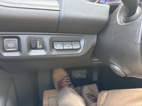 Used 2023 GMC Acadia Denali w/ Black Diamond Edition image 22