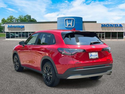 Certified 2026 Honda HR-V Sport image 5