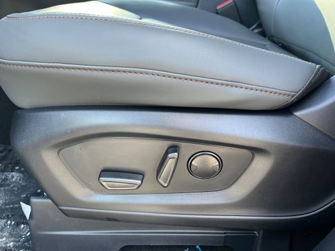 New 2026 Ford Explorer Active w/ Active Comfort Package image 9