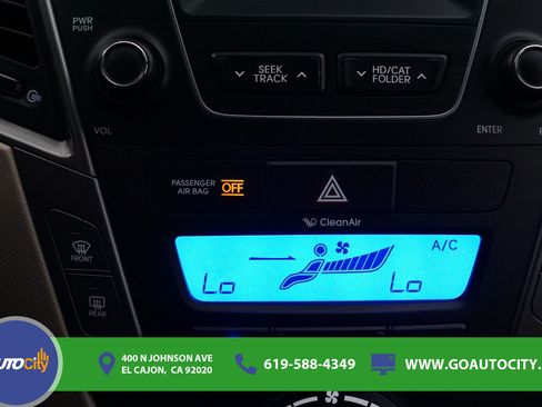 Used 2016 Hyundai Santa Fe Sport 2.0T AWD/4WD image 24