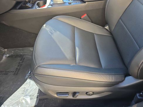 Certified 2024 INFINITI QX55 Luxe image 17