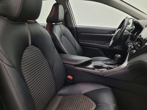 Used 2021 Toyota Camry SE w/ Carpet Mat Package (TMS) FWD image 21