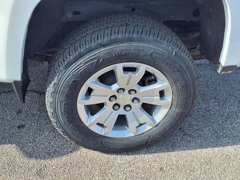Certified 2022 Chevrolet Colorado LT RWD image 25
