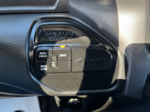 Used 2022 RAM 2500 Big Horn image 21