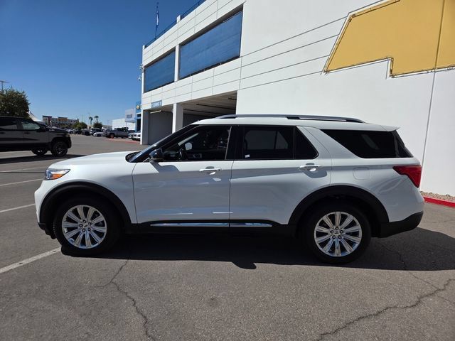 Used 2022 Ford Explorer Limited w/ Equipment Group 301A AWD/4WD image 3