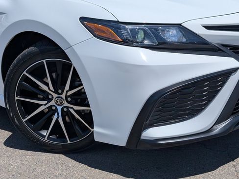 Used 2023 Toyota Camry SE FWD image 10