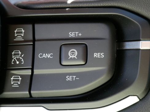 New 2026 Jeep Cherokee Limited AWD/4WD image 16