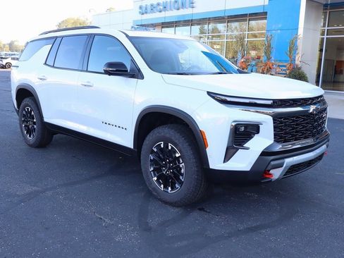 New 2026 Chevrolet Traverse Z71 w/ Enhanced Driving Package AWD/4WD image 2