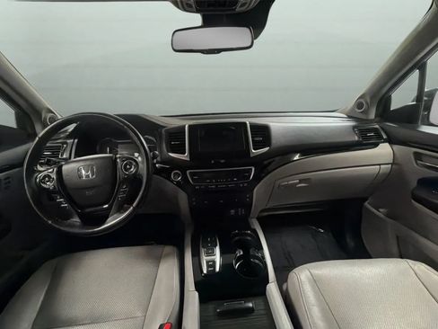 Used 2018 Honda Pilot Elite image 9