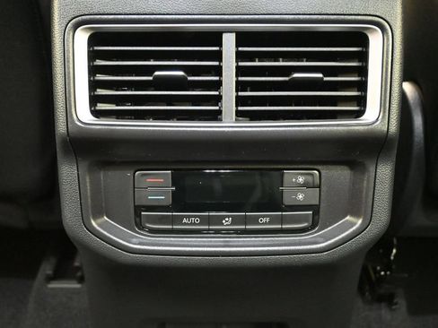 New 2026 Volkswagen Atlas SE w/ Black Wheel Package AWD/4WD image 21