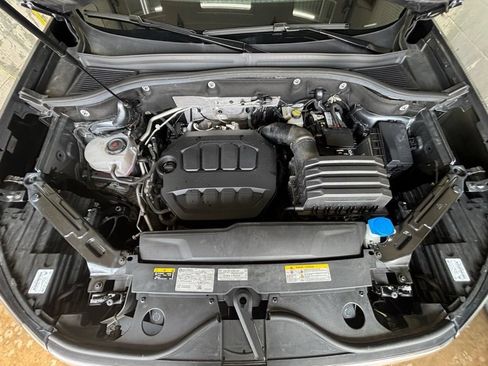 Used 2024 Volkswagen Atlas Cross Sport SE AWD/4WD image 10