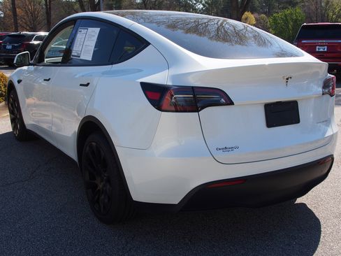 Used 2024 Tesla Model Y Long Range image 6