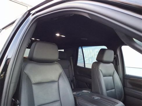 Used 2021 Chevrolet Tahoe Z71 w/ Luxury Package image 20