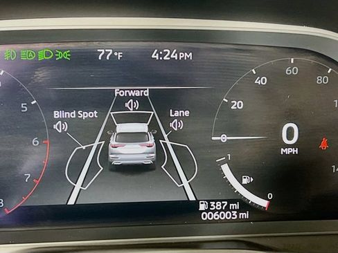 Used 2025 Mitsubishi Outlander SEL AWD/4WD image 13