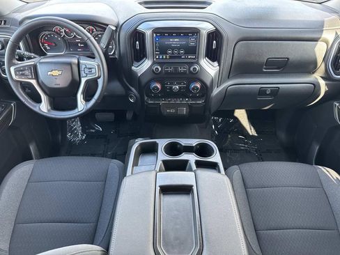 Used 2022 Chevrolet Silverado 1500 LT w/ Bed Protection Package image 8