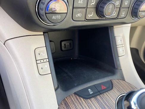 Certified 2019 GMC Acadia Denali w/ Technology Package image 14