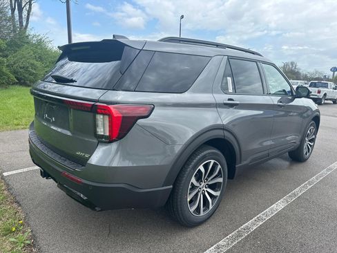 New 2026 Ford Explorer ST-Line AWD/4WD image 13