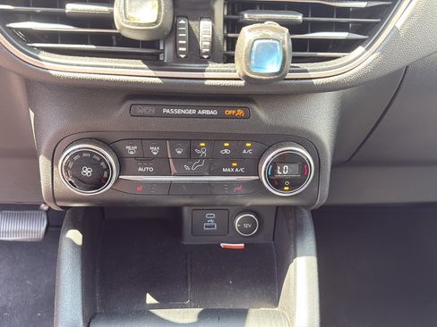 Used 2020 Ford Escape SE AWD/4WD image 28