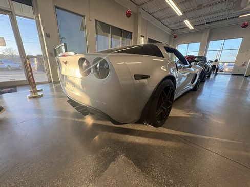 Used 2007 Chevrolet Corvette Z06 w/ Preferred Equipment Group image 6