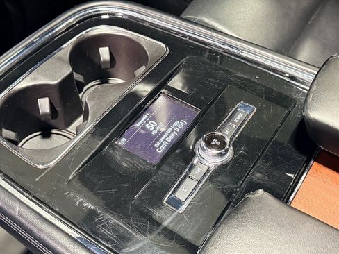 Used 2020 Lincoln Navigator Reserve image 14