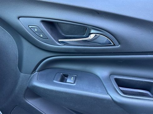 Used 2019 Chevrolet Equinox LT image 21