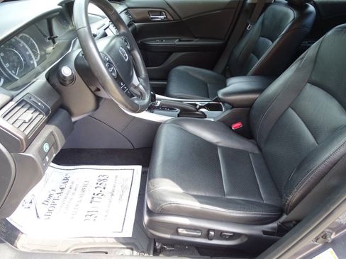 Used 2014 Honda Accord Touring image 14