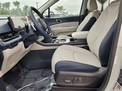 New 2026 Kia Carnival EX image 6