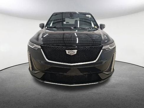 Used 2024 Cadillac XT6 Sport AWD/4WD image 2