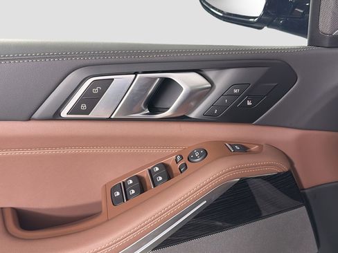 New 2026 BMW X5 xDrive40i w/ M Sport Package image 17