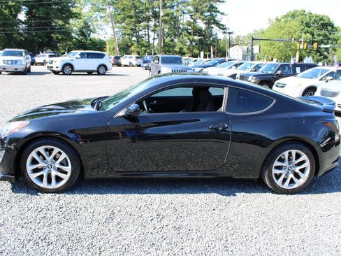 Used 2013 Hyundai Genesis 2.0T RWD image 10