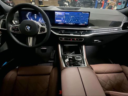 New 2026 BMW X6 xDrive40i w/ Climate Comfort Package image 5