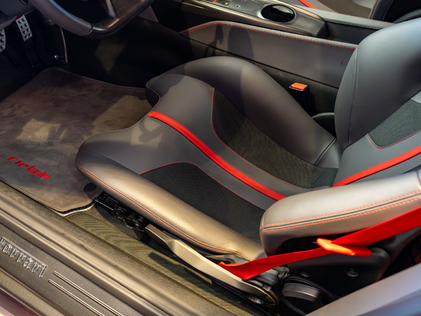 Used 2017 Ferrari F12tdf RWD image 12