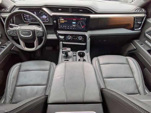 Used 2024 GMC Sierra 1500 Denali w/ Denali Reserve Package AWD/4WD image 15