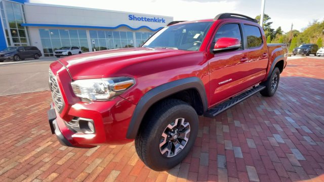 Used 2022 Toyota Tacoma TRD Off-Road w/ Technology Package AWD/4WD image 5