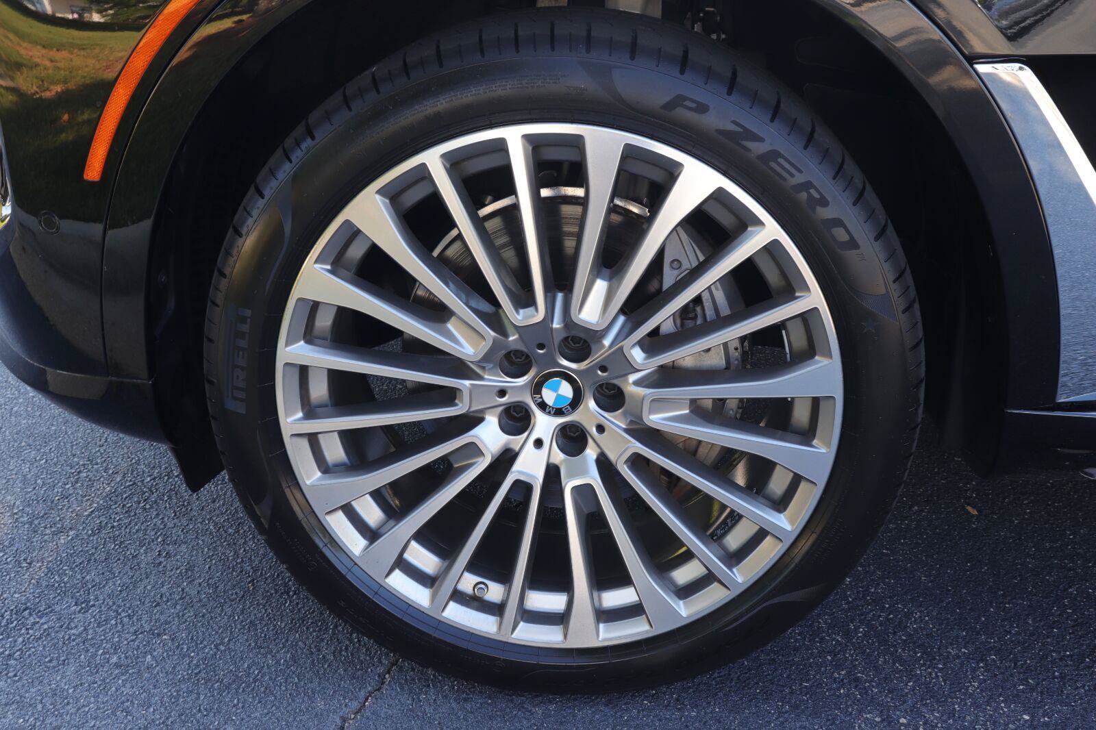 Used 2024 BMW X7 xDrive40i w/ Premium Package AWD/4WD image 45